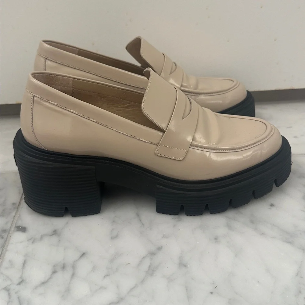 Stuart Weitzman Soho Platform Loafer, Cream Patent, Size 7 - Picture 3 of 8